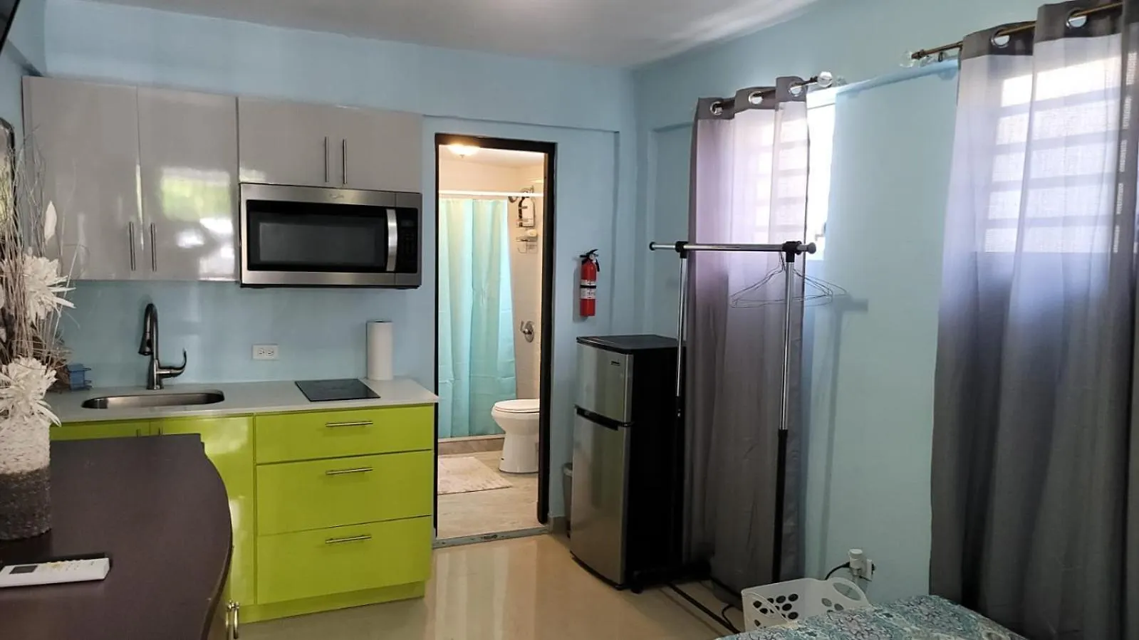 Studio With Private Entrance And Bath Near Beach, Unit 4 San Juan